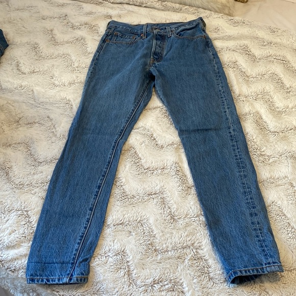 Levi’s 501 medium wash denim jeans - Picture 1 of 3